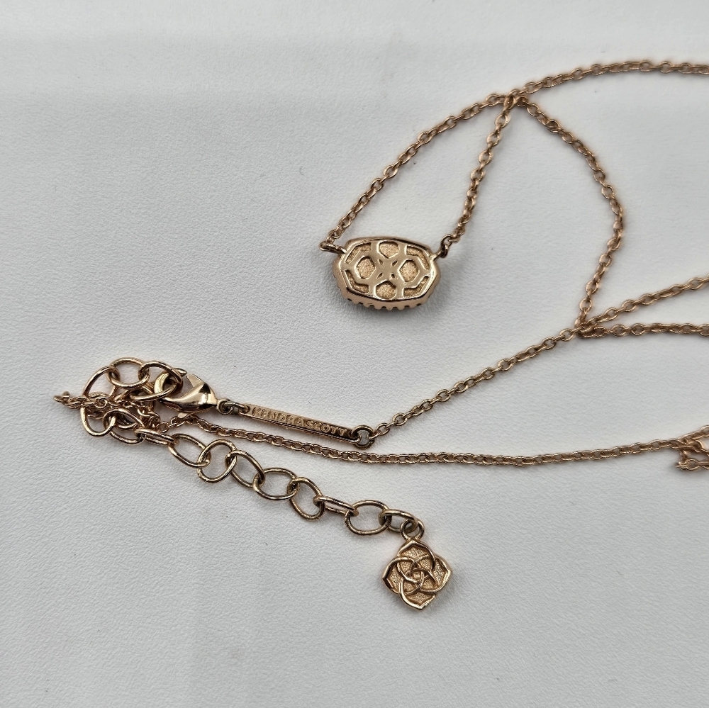KENDRA SCOTT Chelsea Necklace in Rose Gold Drusy Stone - Picture 5 of 5